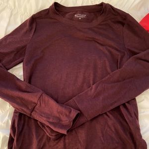 Long sleeve maroon color athleta top size XS